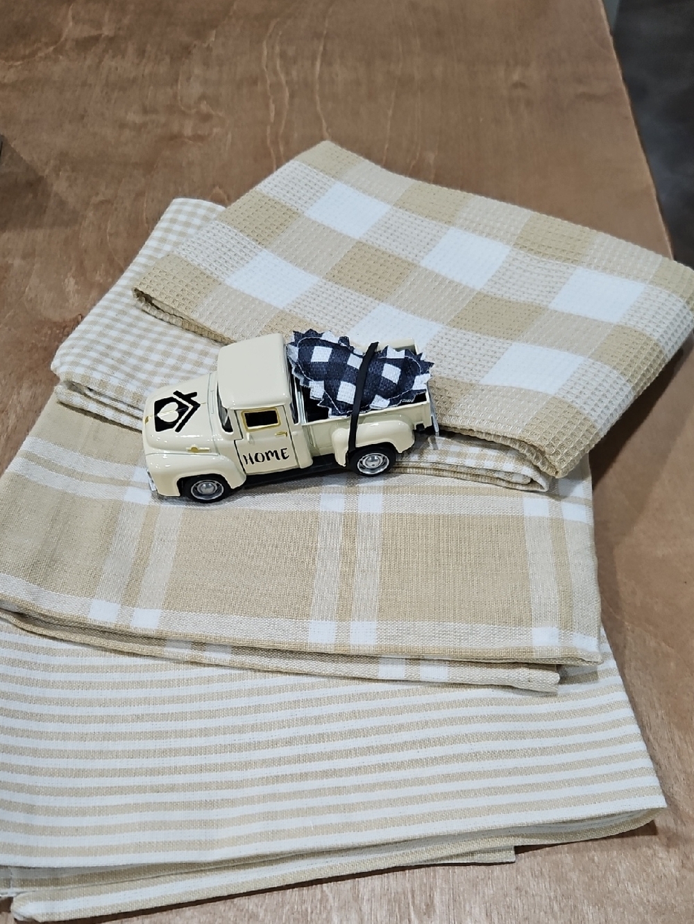 Lane Linen Towel Set